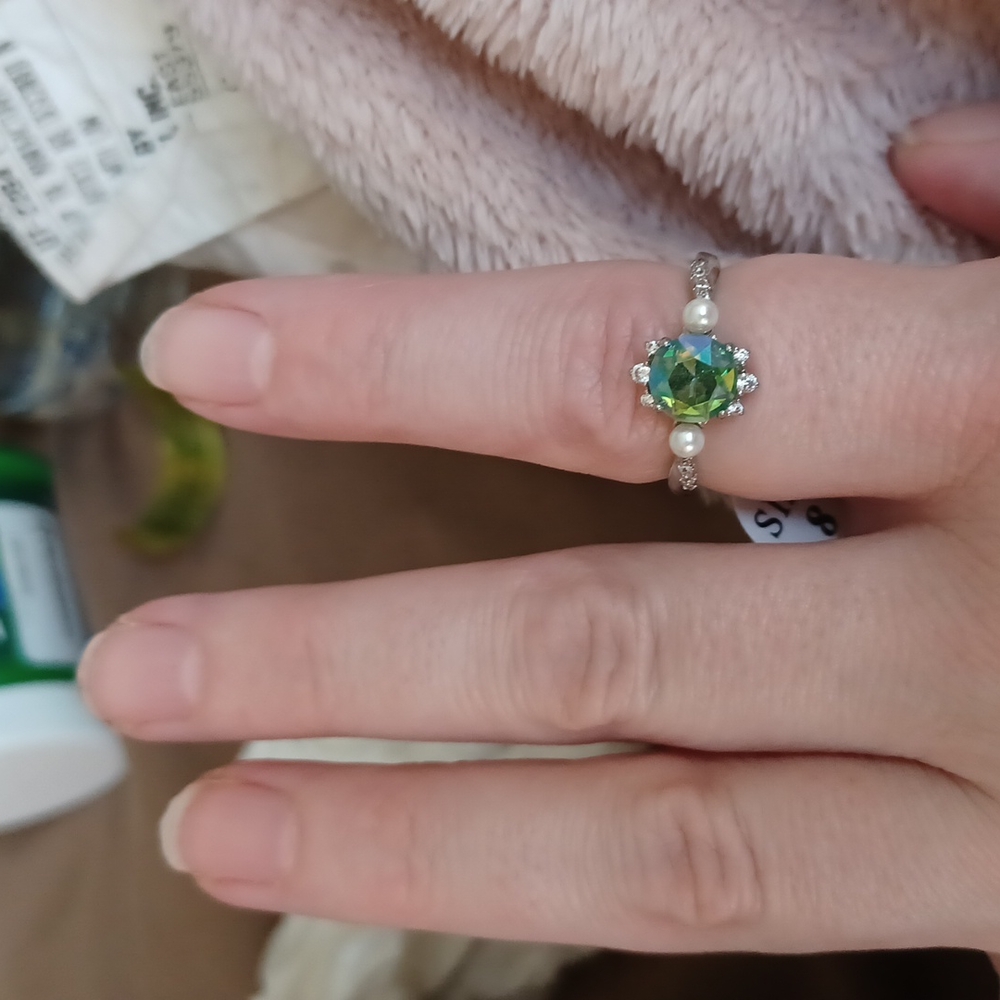 Ring - Picture 3 of 5